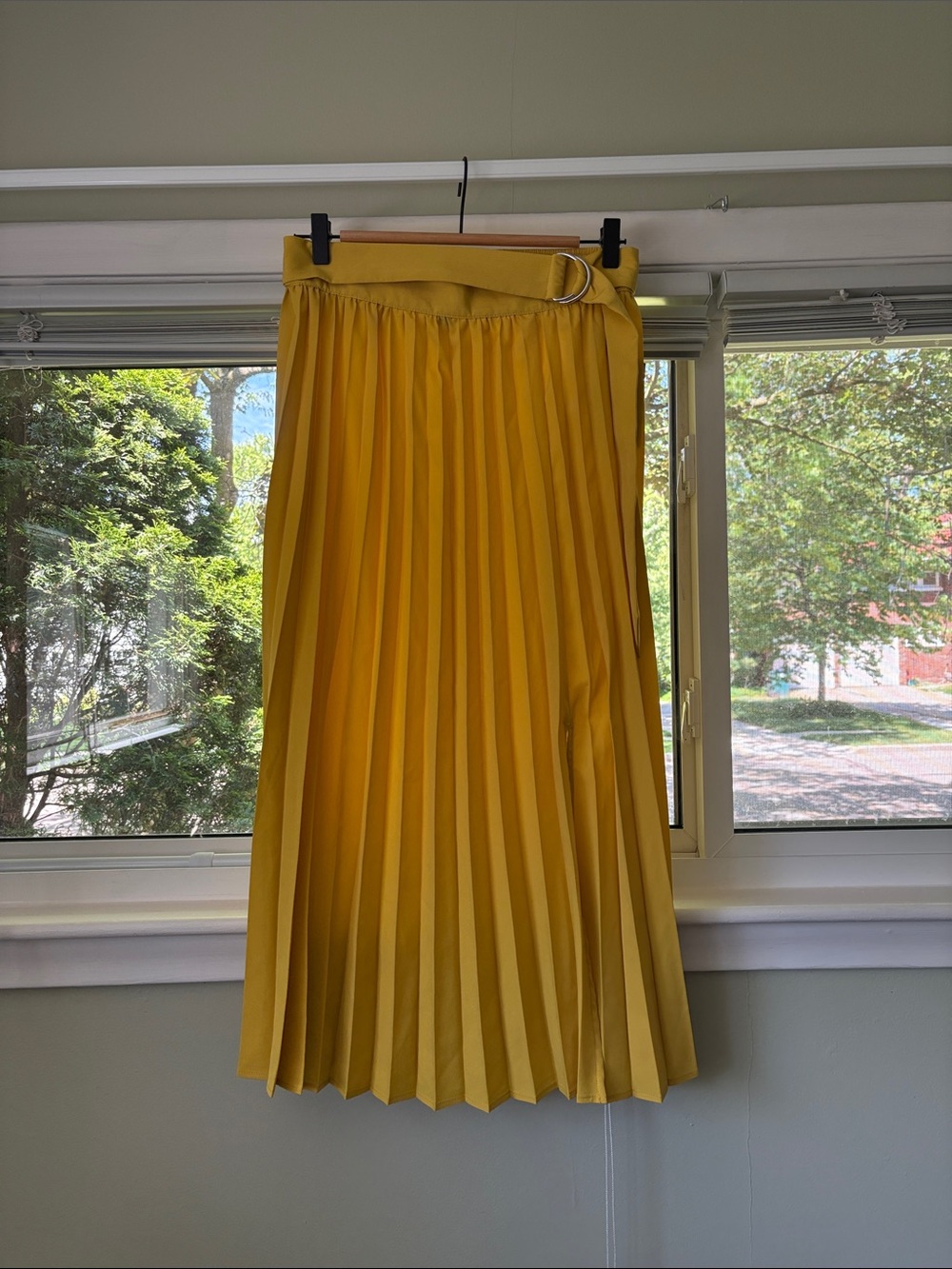 NWT Pleated Yellow Midi Skirt with Belt from Abbott Elementary